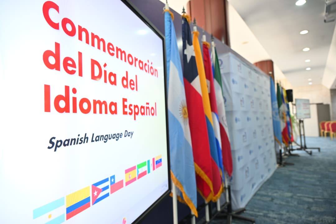 colenetiopia's tweet photo. Hoy, la Conmemoración de la Lengua Española nos ha convocado a conectar, dialogar y celebrar la diversidad lingüística. Un evento organizado por las Embajadas de Argentina, Chile, Colombia, Cuba, España, Guinea Ecuatorial, México, Venezuela &amp; la Comisión Económica para África. https://t.co/gNUkm0tXKk