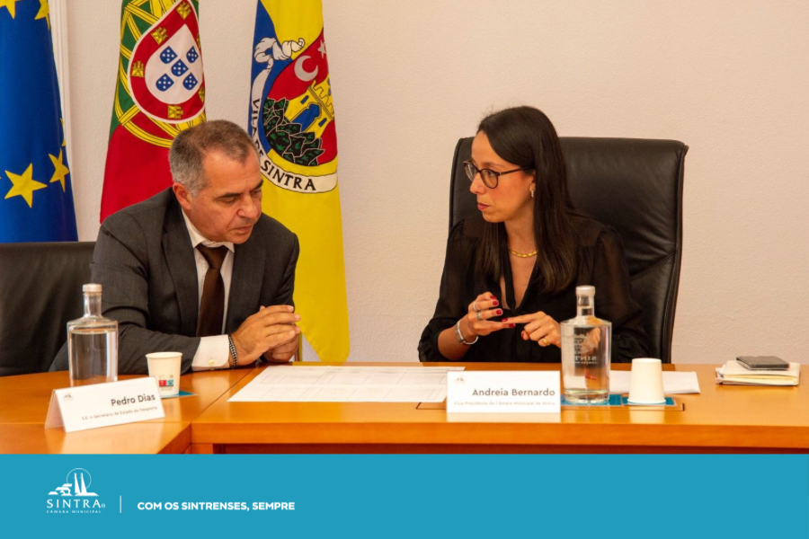 camaradesintra's tweet image. Uma reunião de trabalho com Pedro Dias, secretário de Estado do Desporto. 
Um momento na Câmara de Sintra, para Andreia Bernardo dar a conhecer o que está a ser feito numa área onde atletas e equipas Sintrenses estão a dar cartas.

#sintra #camaradesintra #comossintrensessempre