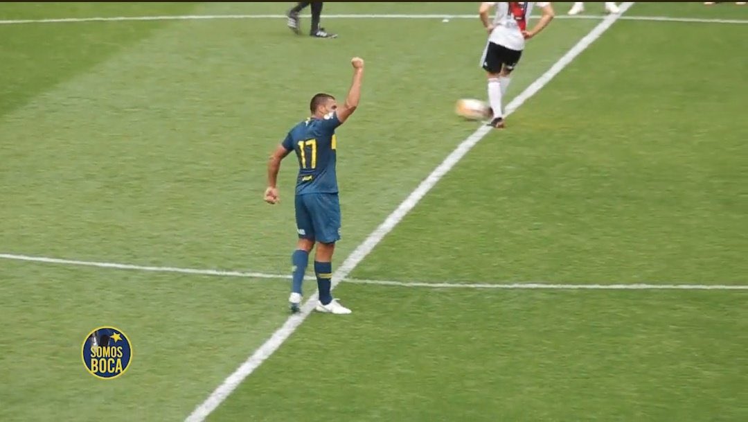 Esta fue muchísimo más iconica porque además fue en una final de Libertadores