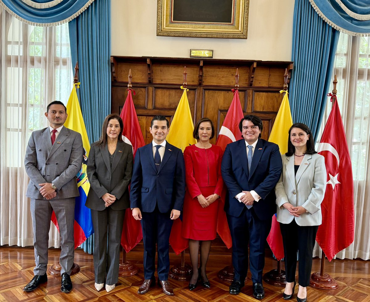 Türkiye in Ecuador tweet media