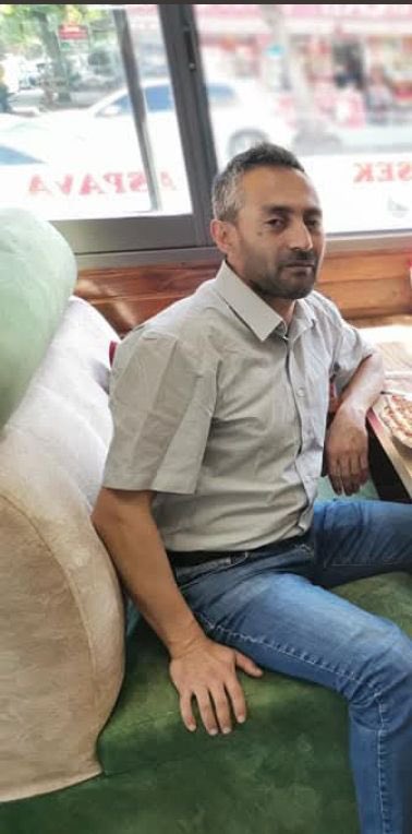 mansuryavas06's tweet photo. Dün gece mesai sırasında bir aracın çarpması sonucu hayatını kaybeden çalışma arkadaşımız Akif Tunç’a Allah’tan rahmet diliyorum.
Ailesine, yakınlarına ve tüm mesai arkadaşlarımıza sabır ve başsağlığı diliyorum.

Mekanı cennet olsun. https://t.co/SlRJai5fVW