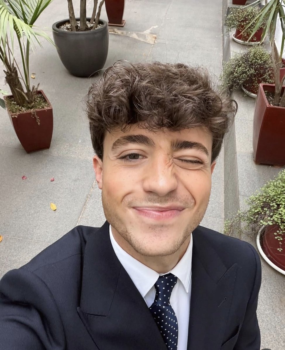 JuanPxrxz__'s tweet image. #NuevaFotoDePerfil #Fake #FreeRol #ParodyAccount