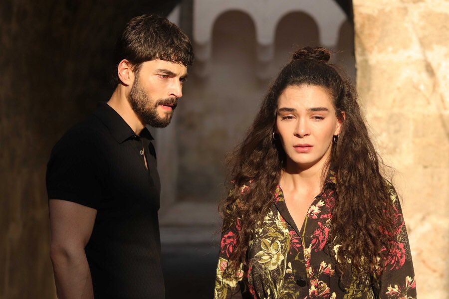Biri gelir seni sen eder, biri gelir seni senden eder...
#ReyMir