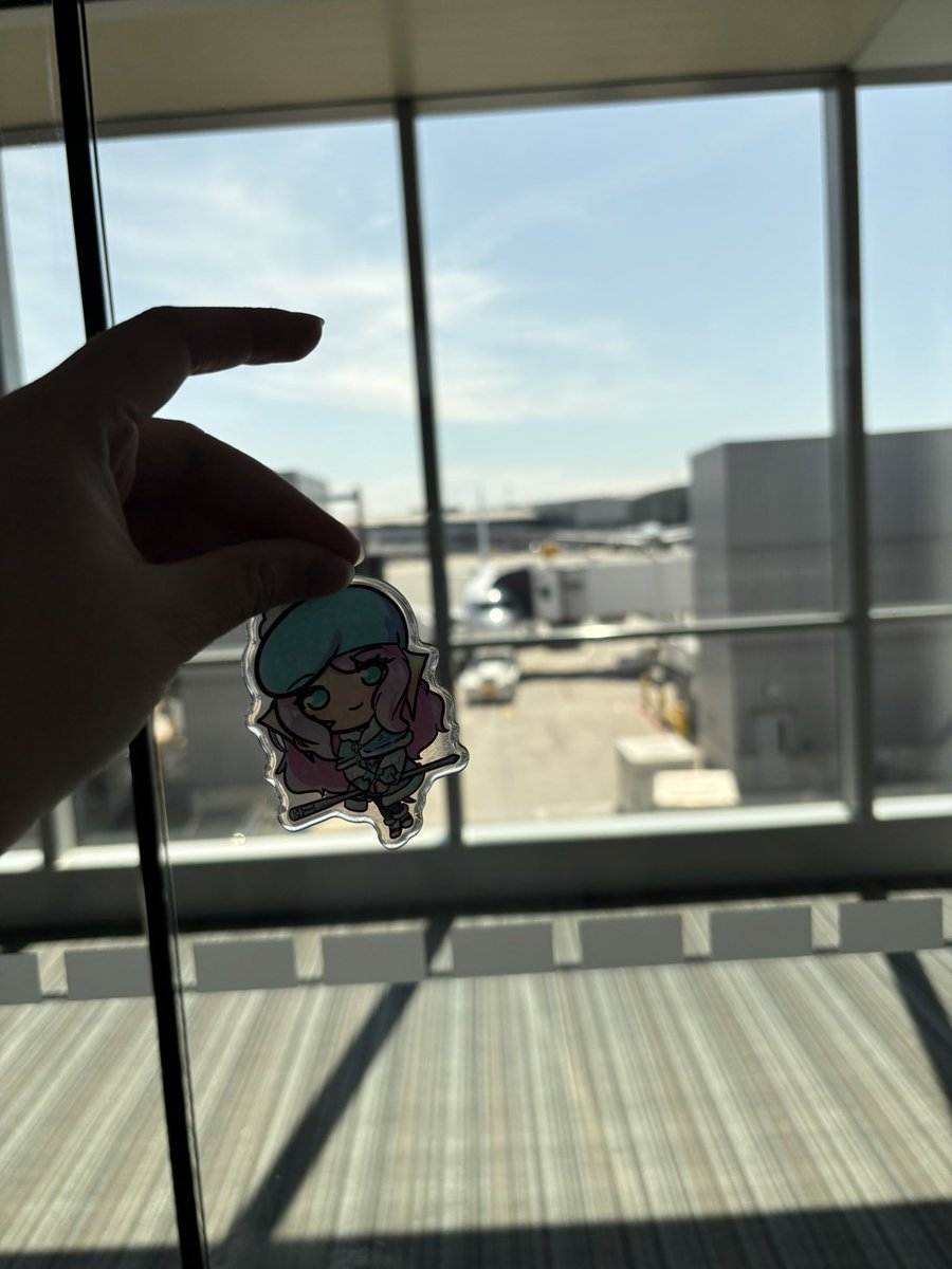 elly tweet media