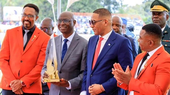 The Chronicle tweet media