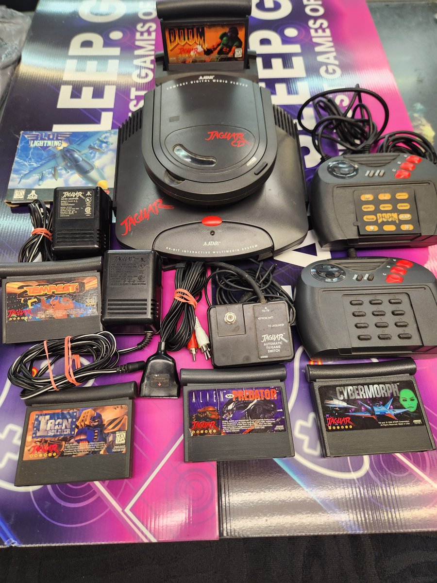 ESGSTORE's tweet photo. JAGUAR.

#atari #AtariJaguar #nerdculture #retrogaming #eatsleepgame https://t.co/X9rqpmeBhG