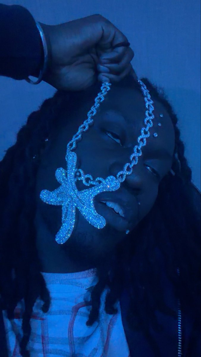 diamond tweet media