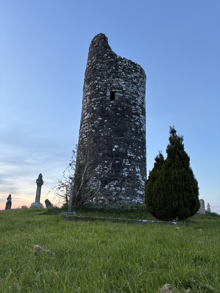 ÁrónTheNationalist tweet media