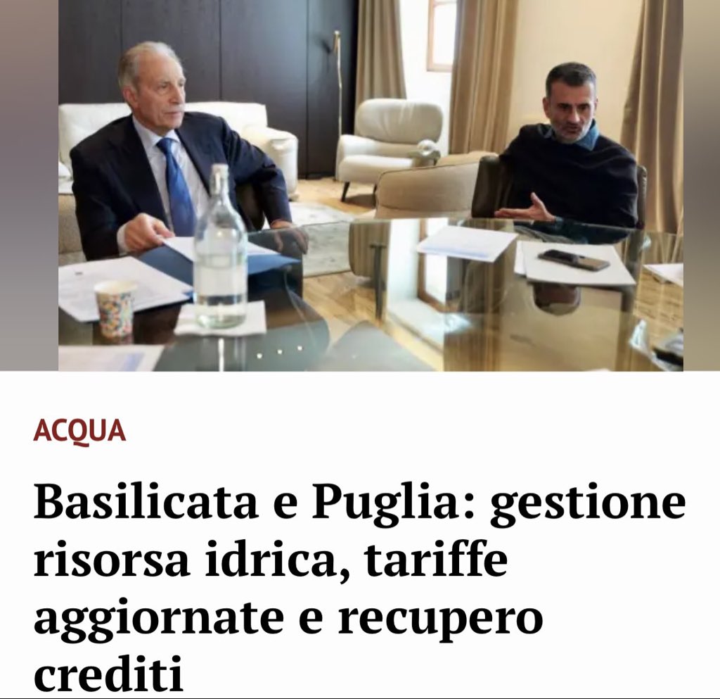 dukana2's tweet image. Il deficiente 1 regala l’acqua avvelenata della #Basilicata alla #Puglia del deficiente 2 👇e morirono tutti avvelenati…I deficienti #LukEni e #PugliEni