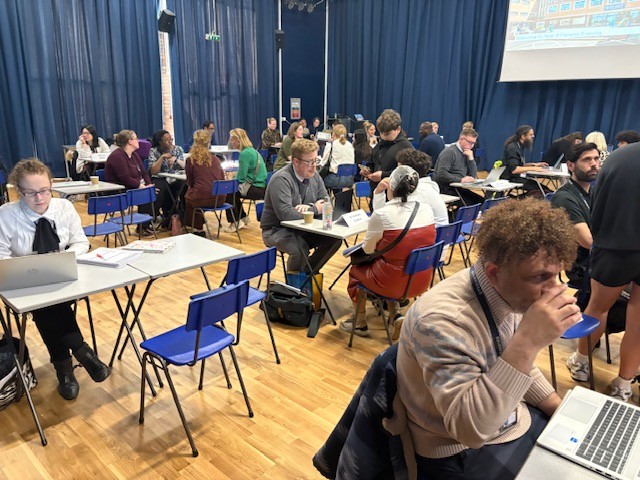 BournvilleSch's tweet image. What a brilliant Year 8 Progress Evening! Families connected with teachers while also exploring student artwork, taking part in hands-on science workshops, and chatting with our SEND team for expert guidance.
A vibrant evening, thank you to everyone who came along! #tradition