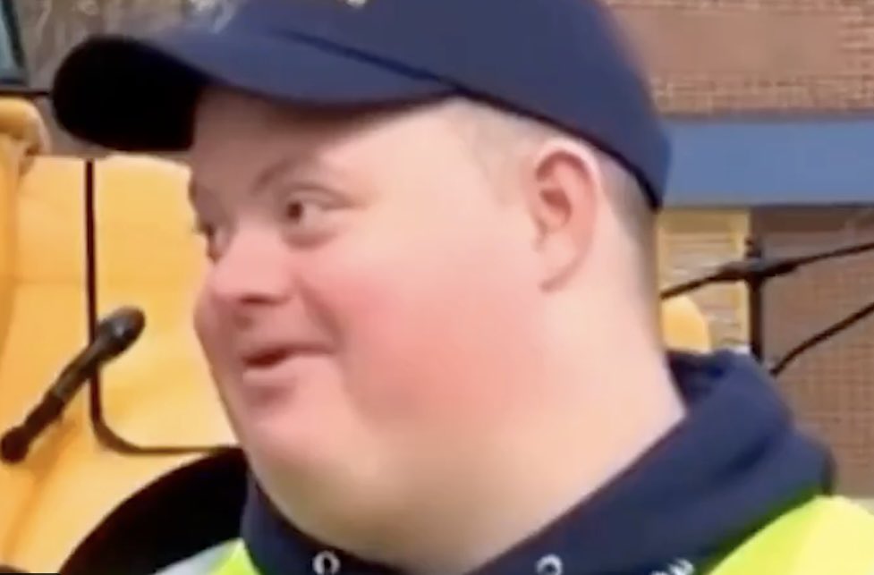 Taunt Intern tweet media