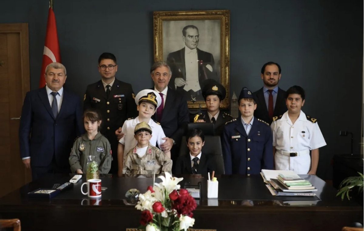 TunusEM's tweet photo. 23 Nisan Ulusal Egemenlik ve Çocuk Bayramını Tunus'taki çocuklarımızla Büyükelçiliğimizde coşkuyla kutladık.
@AhmetMisbah @tcmeb @mebyyegm https://t.co/HUmpqAFpCz