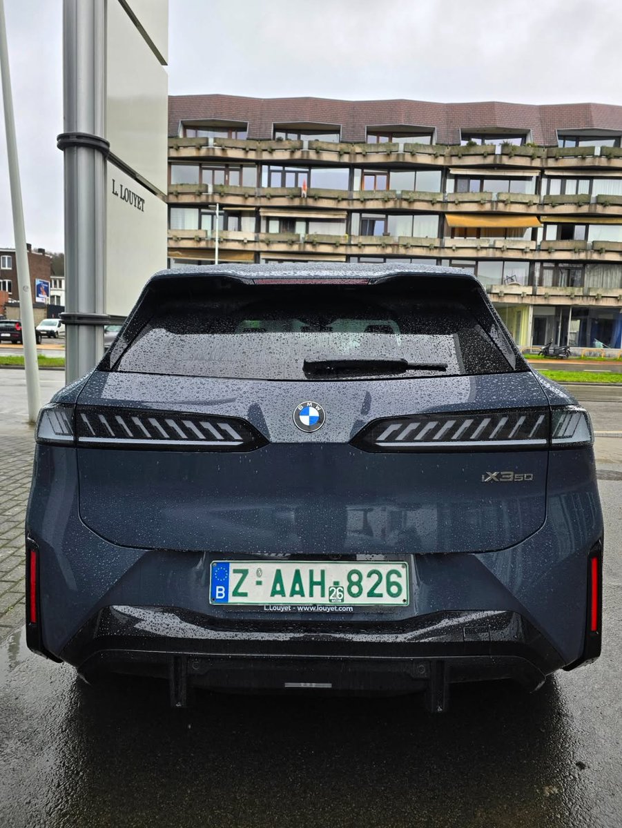 nocarcontext's tweet photo. NEW BMW IX3 💙💙 https://t.co/ixDUmpPg9s