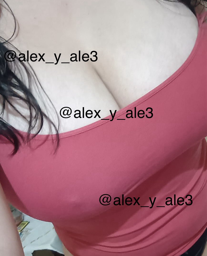 MILFMexicana123 tweet media