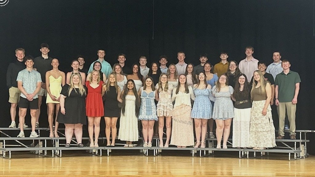 Thank you so much to the North Bend Chamber of Commerce for hosting the NBC Senior Recognition Banquet last night. 
A special thank you to Katy Bode for her inspirational words and advice to the seniors, and to BJ's Catering for an amazing meal.