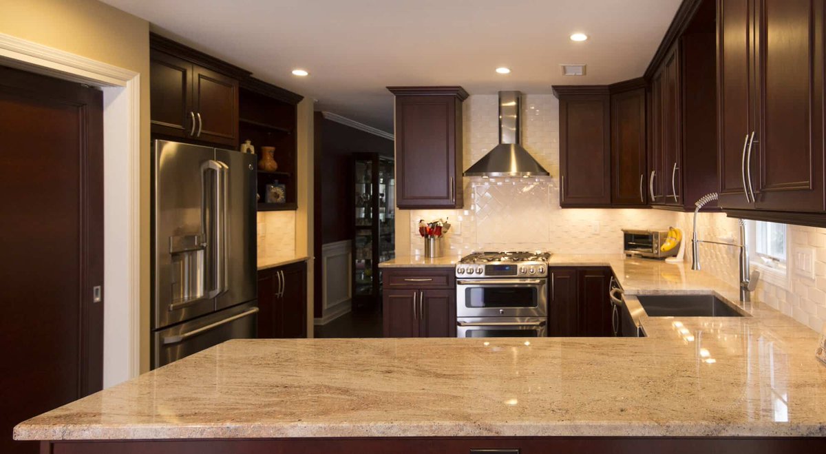 JHicks_HomePro's tweet image. Which do you prefer - peninsula or island? Best Kitchen &amp;amp; Bath Remodeler#dogoodwork #kitchendesign #hgtv #kitchen #bathroom #homeimprovement #home #remodeling #remodel