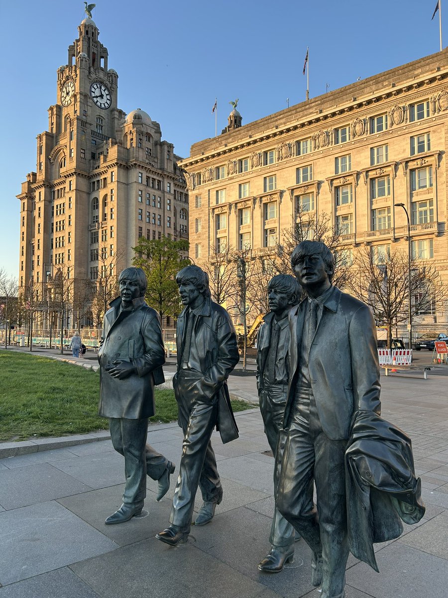LycianPomegran1's tweet image. Another Liverpool trip🔥🔥🔥 Rituals: Running &amp;amp; Puffin Rooms &amp;amp; Beer Festival &amp;amp; Anfield Road (Liverpool vs Cyrstal Palace) #liverpool #beatles #running #rituals