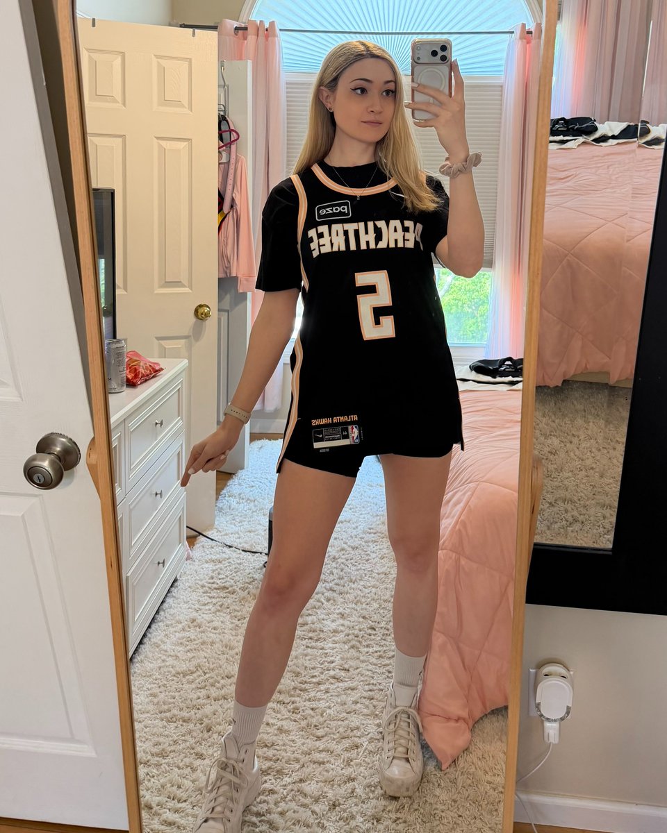 Michelle of the Otter 🦦🏳️‍⚧️ tweet media