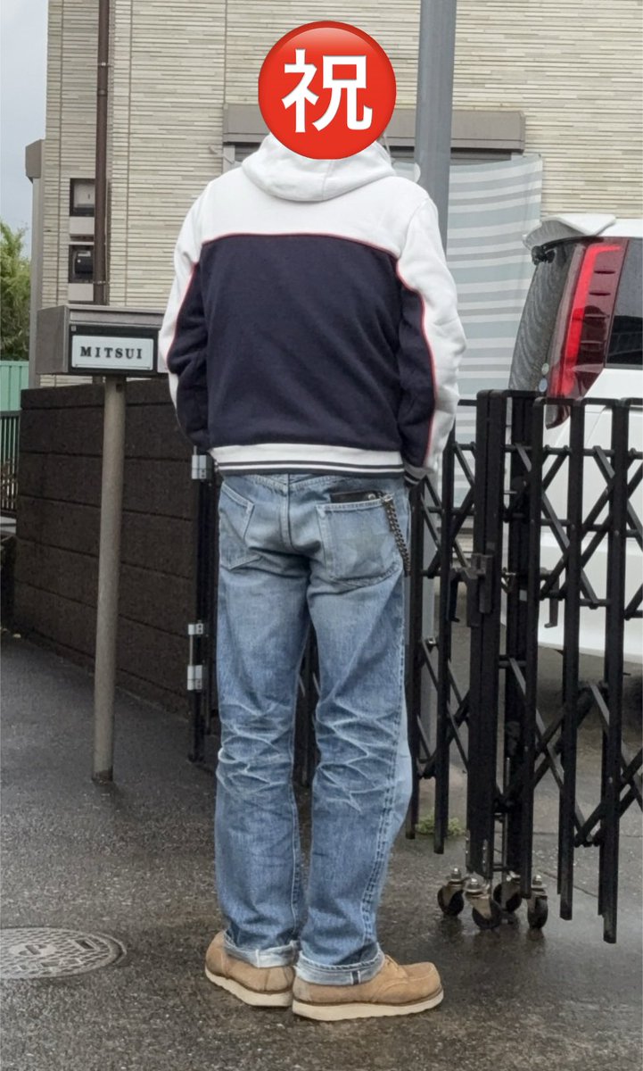 SU1EpFOktCDdNao's tweet image. #アメカジ 
おはようございます^_^
雨上がりの金曜日、
明日から12連休で僕のバッテリーもビンビンだぜぇ！
いつもの様にキメてぶっ働こうぜぇ👍♪(ある日バンドを作成しよう風)
でナイキジップパーカートリコロールガンダムカラー、
シュガーケーン902、