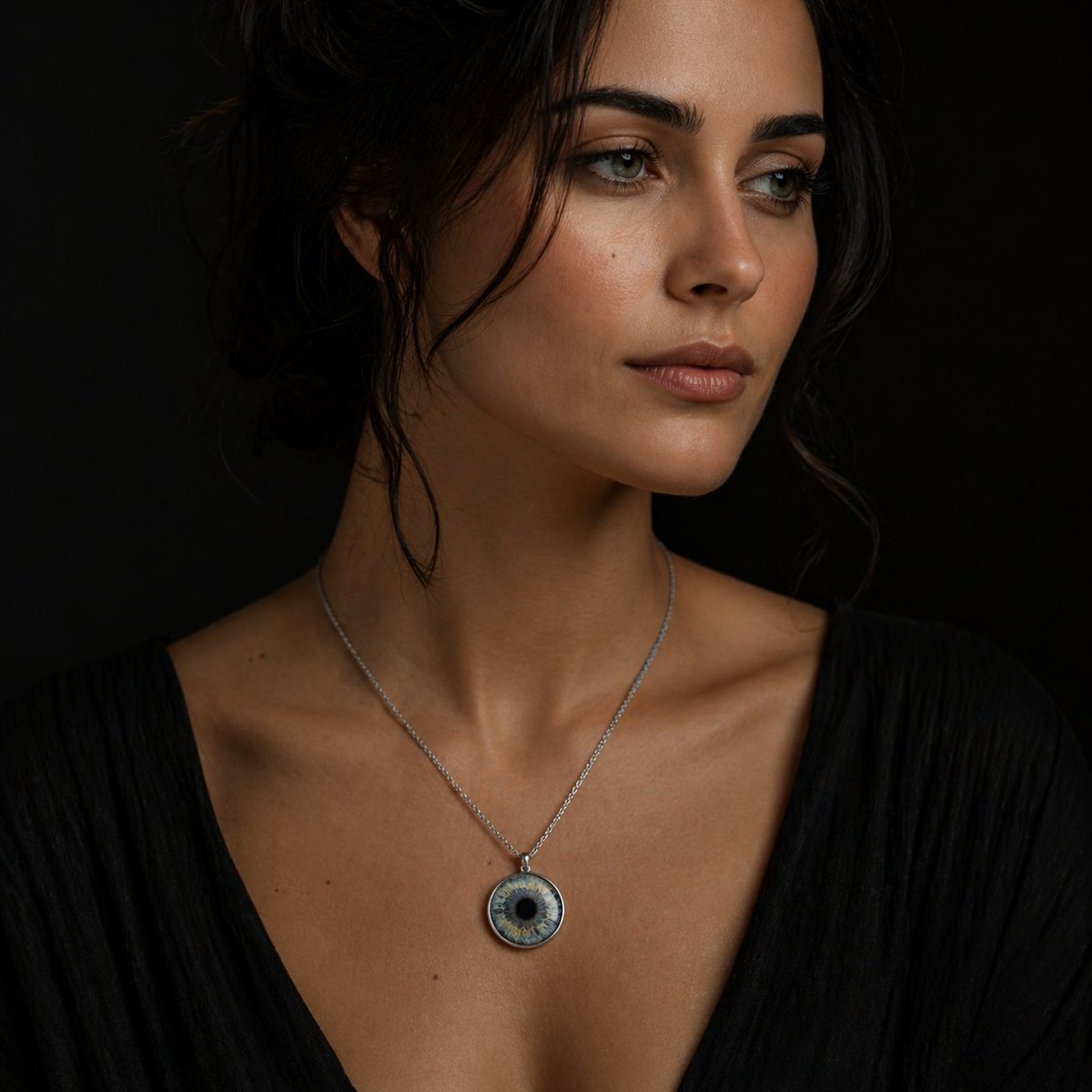 Scio_Eye's tweet image. The iris of the eye isn’t just a detail — it’s your individuality, embodied in color and pattern.
At SCIO, we create jewelry that is personal and one-of-a-kind.
#WashingtonDC #DMVLife #PersonalizedGift #UniqueGiftIdea #IrisPhotography #EyeArt #ContemporaryArt #ThingsToDoDC