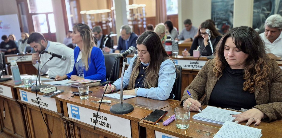 🏛️ 6️⃣ta Sesión Ordinaria 2026

ℹ️ Se trataron y aprobaron favorablemente más de 30 Expedientes.

📍El encuentro, se realizó en el recinto "Alfredo Albino Ponte" de Sarmiento 12.

🛜 El detalle completo en nuestro Canal de YouTube 👇
youtube.com/live/C6HQwVq14…