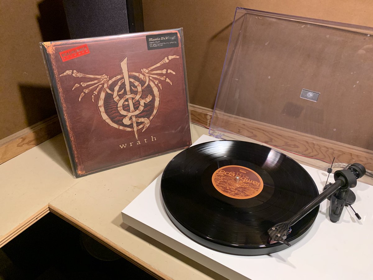 jcwhite022's tweet image. Today’s workout tunes! @lambofgod #Wrath Not gonna lie. I missed my vinyl while I was on vacation! 😊