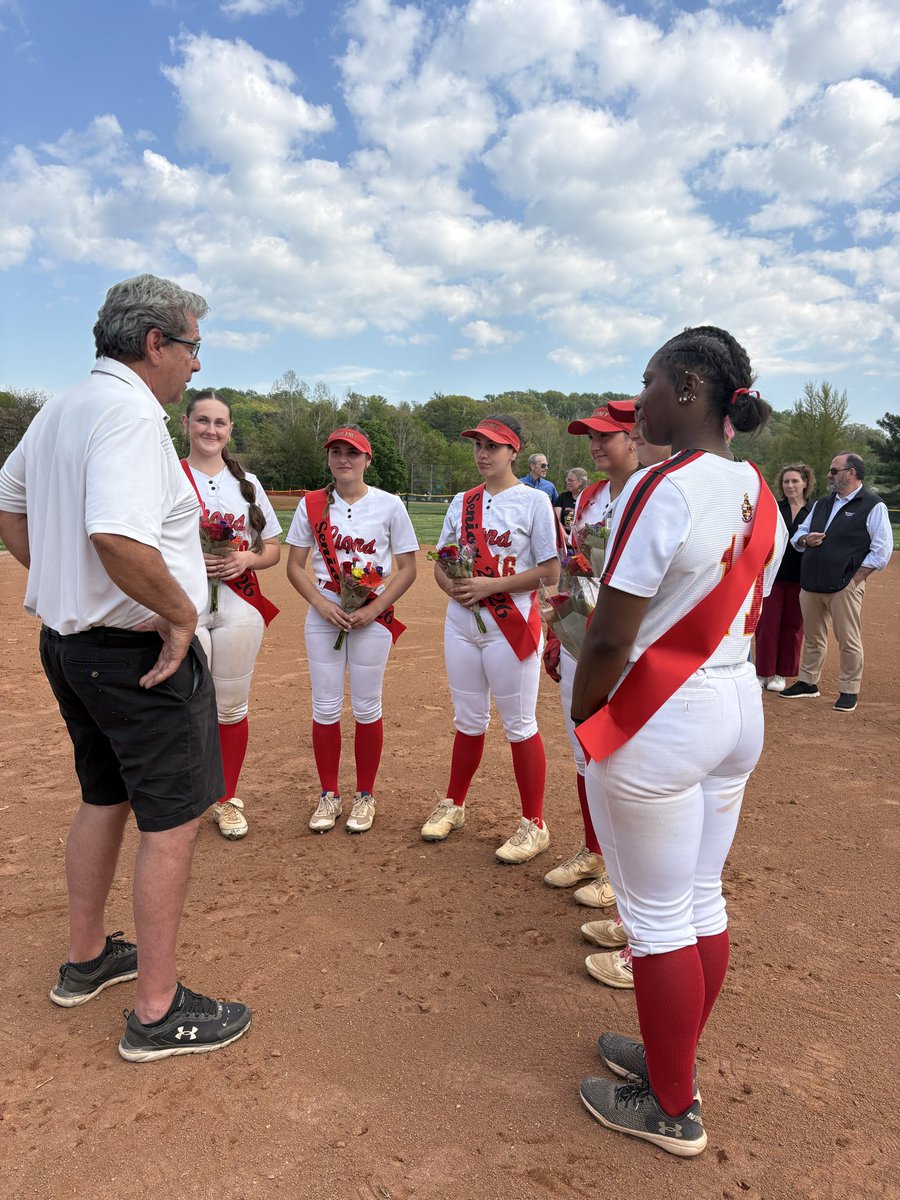 Dulaney HS Softball tweet media
