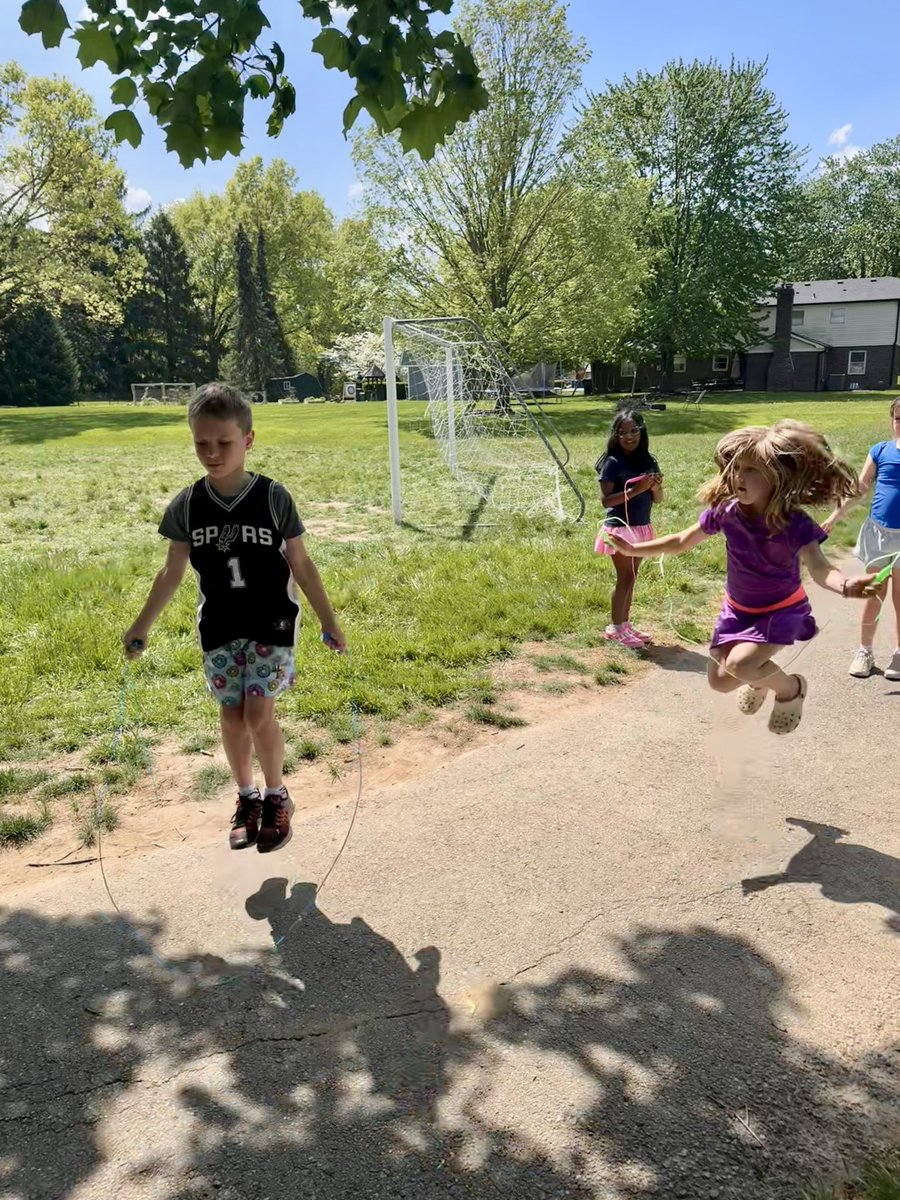 WBEdaviduke's tweet photo. We had to try out our own jump rope skills for exercise day! https://t.co/VSxHXnePAT
