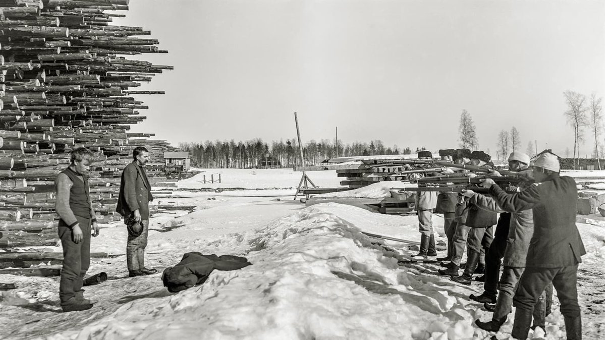 SANDELSBANKEN tweet media