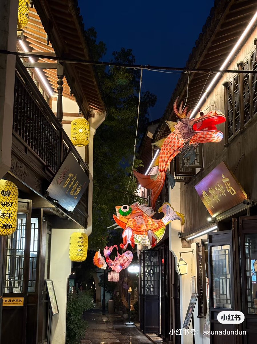 eva 😼 tweet media