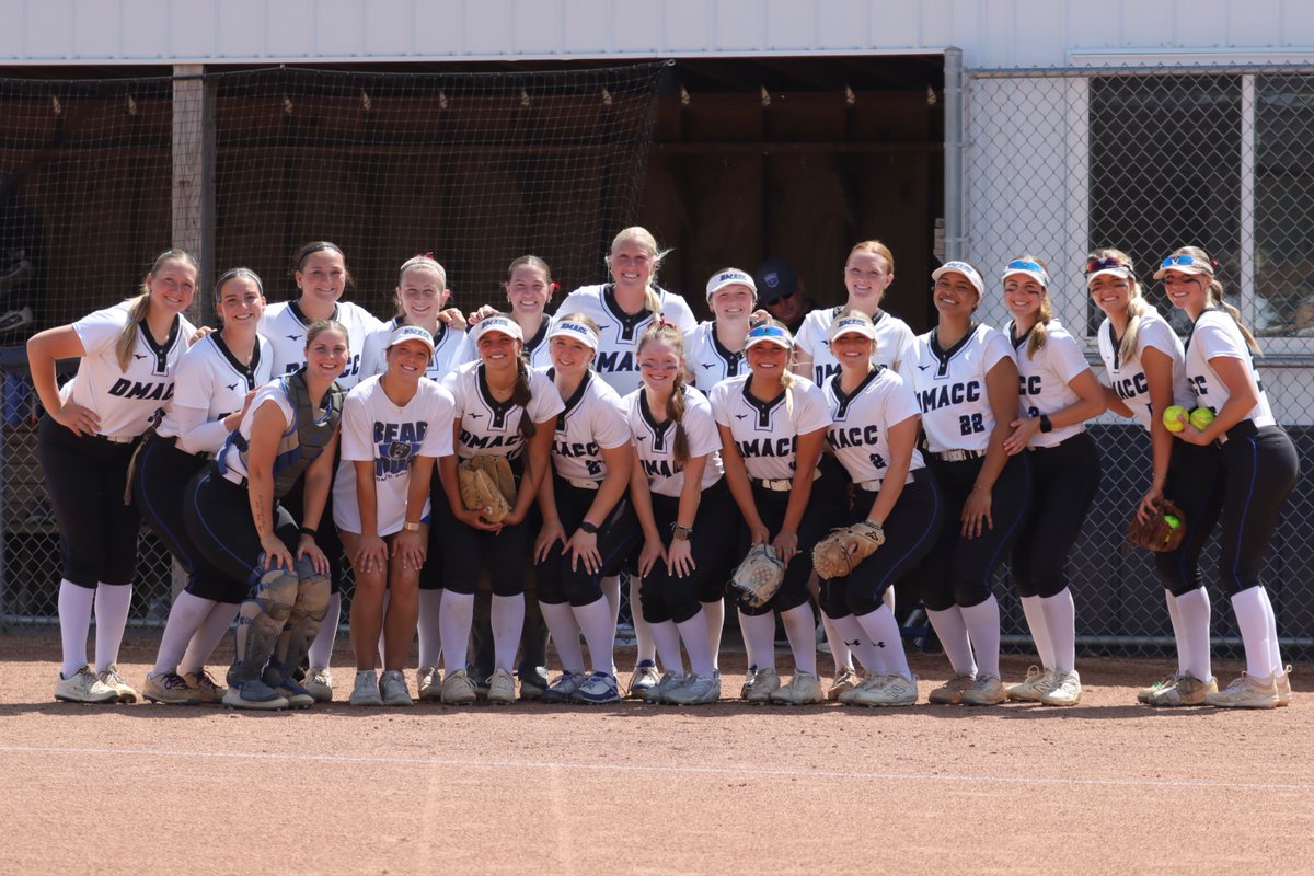 icaree__'s tweet photo. DMACC Softball
@DMACCsoftball https://t.co/e3onBxhkZm