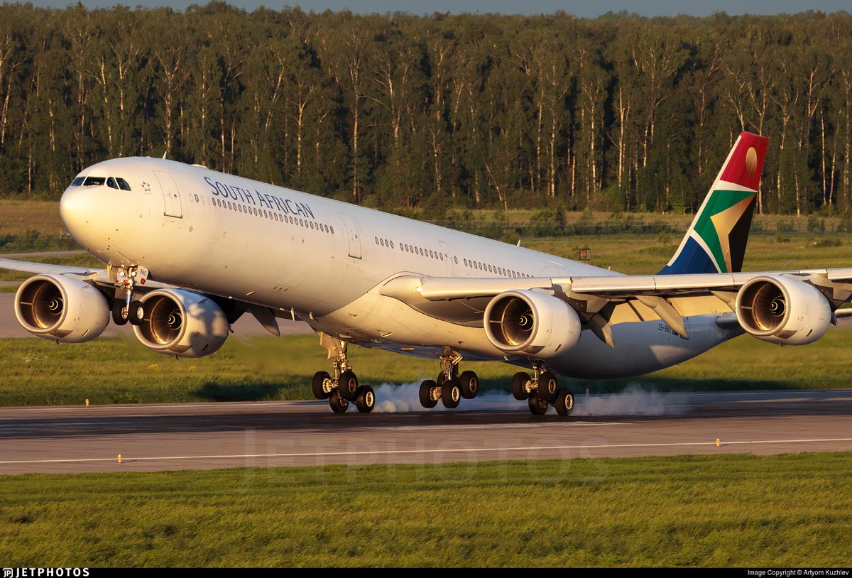 JetPhotos tweet media