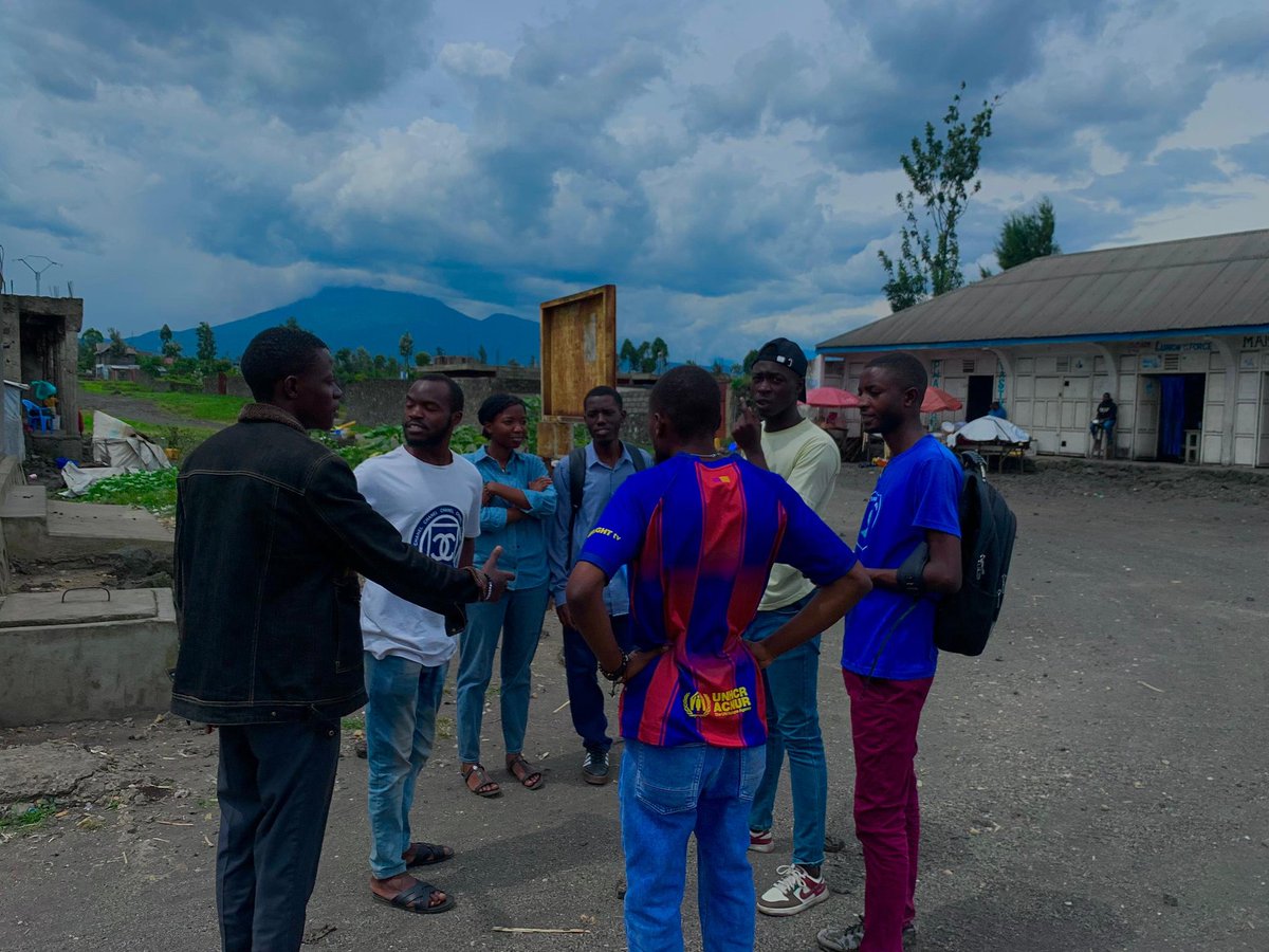 beunigom's tweet photo. Cet après midi du 23 Avril 2026, nous avons organisé à une sensibilisation portant sur la réductions des pollutions locales pour l'atténuation des effets du changement climatique dans le quartier lac vert

#JustTransitionNow #Endfossilfuel
#ALLEN+ #UNIGOM #BEU https://t.co/w05rki90Gb