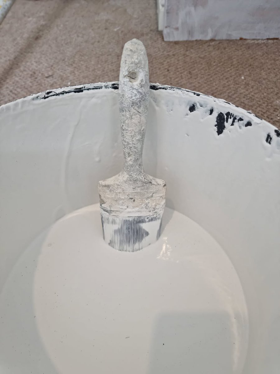 DecoratorsU's tweet image. Name the Brush....

#brush #namethebrand #decorators