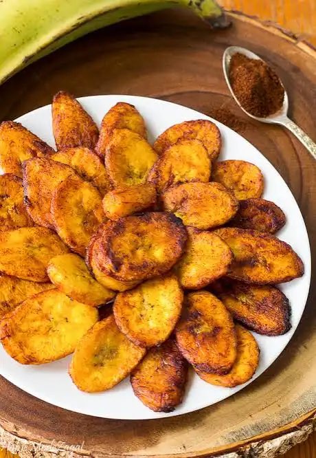 AjlChris's tweet photo. E sure me say plantain na heavenly food bro, something this good cant be of this earth https://t.co/er94AHcrOi