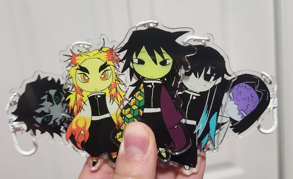 coffee_bunzz's tweet photo. Finals are killing rn but at least the keychains I bought are finally here!!!!! 🥹
Thank you @MaddyMsy for making these 😭 theyre so pretty!!!
Also drew some fanart of her oc, Kohaku!!! I just had to, she has such a cool design 😭🙏 https://t.co/XJz7FhuZIn