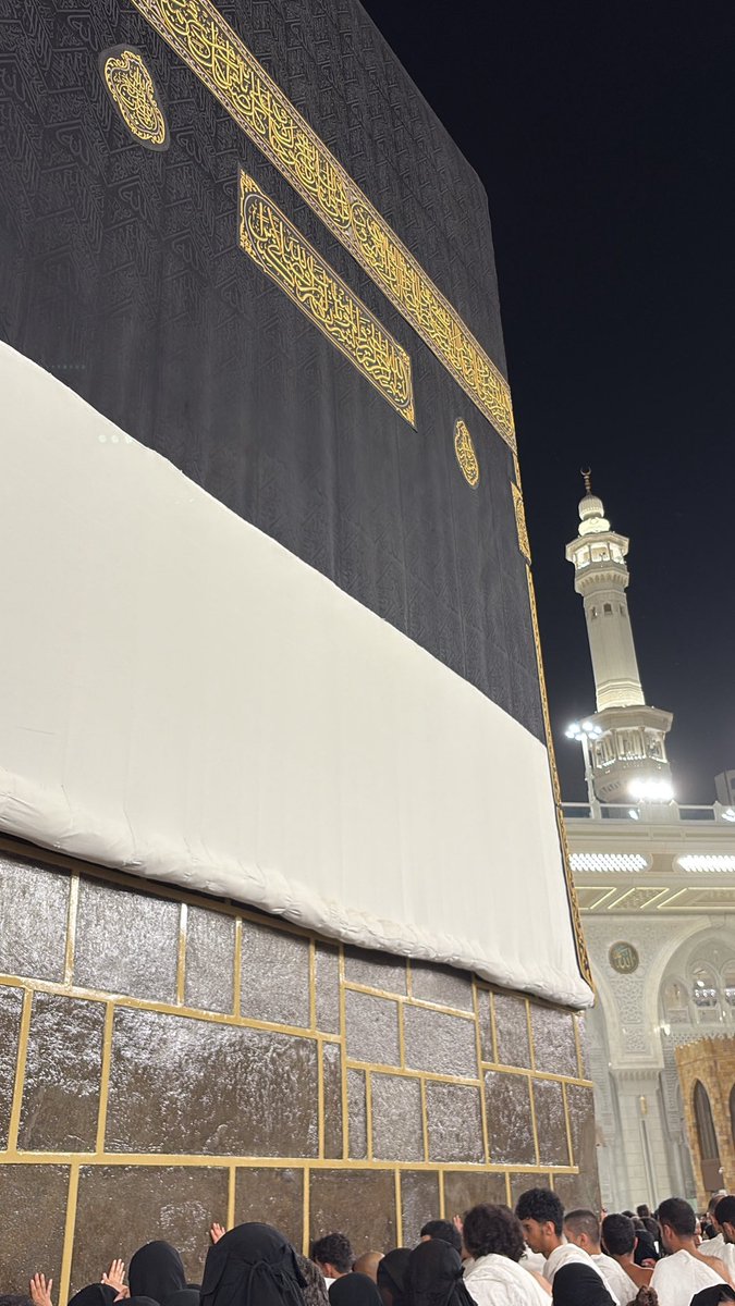 asoooll101's tweet photo. الحمدُ لله الذي بلّغنا هواء مكة و رزقنا عُمرة ، اللهم تقبَّل منّا عمرتنا و دعائنا ولا تجعله آخر العهد ببيتك. https://t.co/BYzLLhukgc