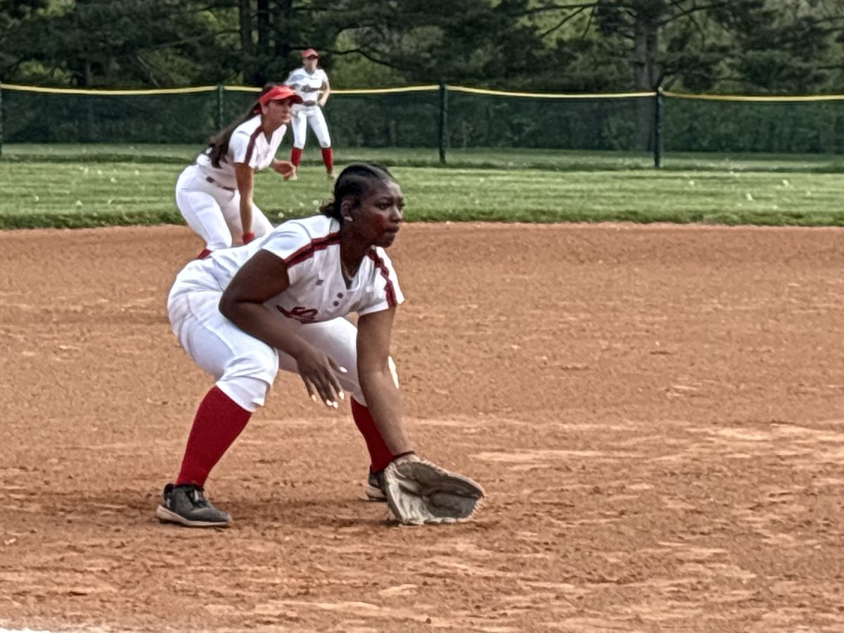 Dulaney HS Softball tweet media