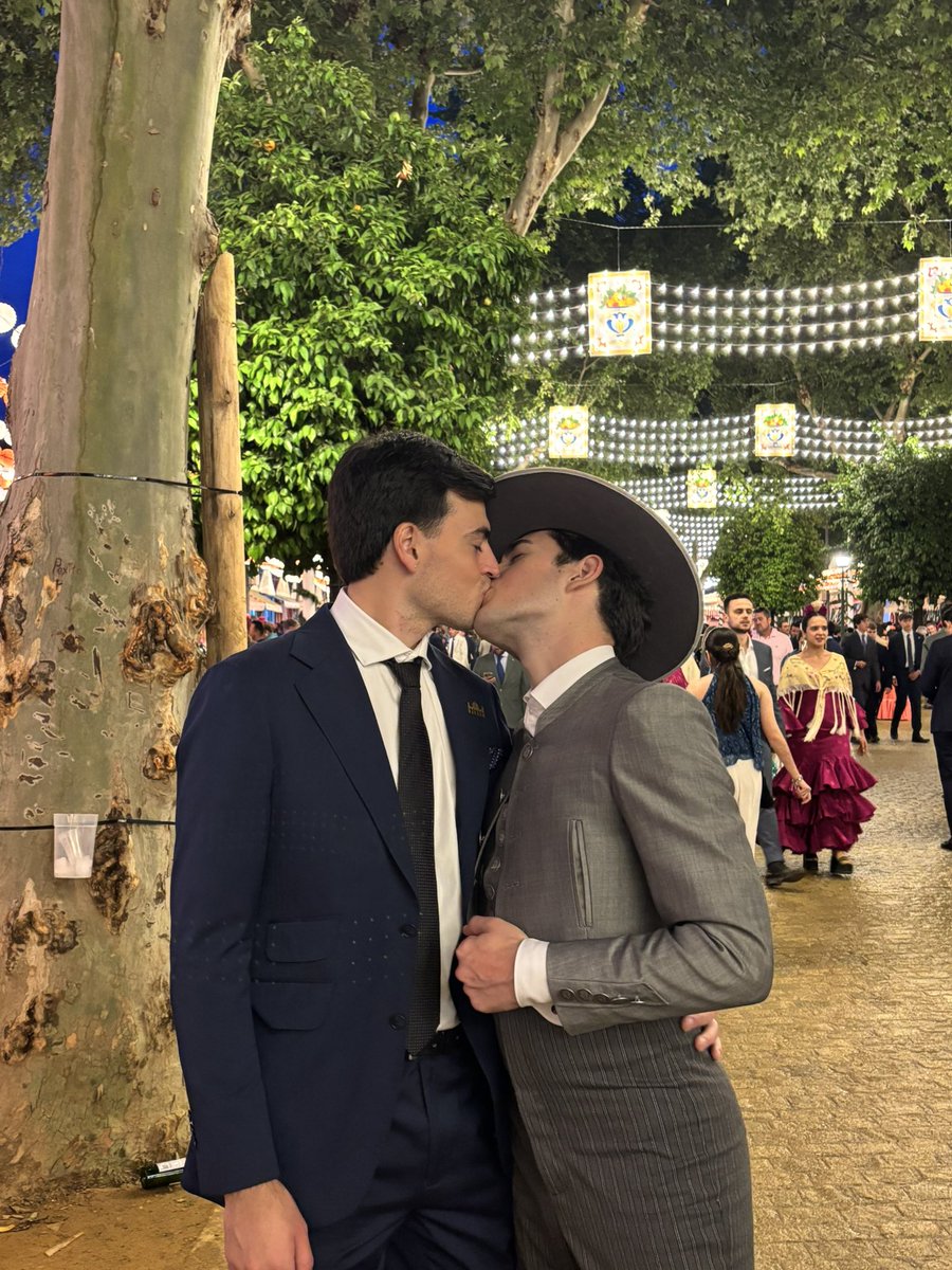 Angeeel 🍃 tweet media