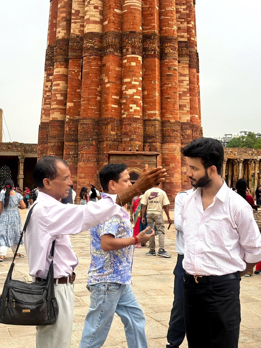 tradergentlem's tweet photo. The Monument Of Victory- Qutub Mibar✨
#tradergentleman #newdelhi #qutubminar https://t.co/M6kARBXJ5M