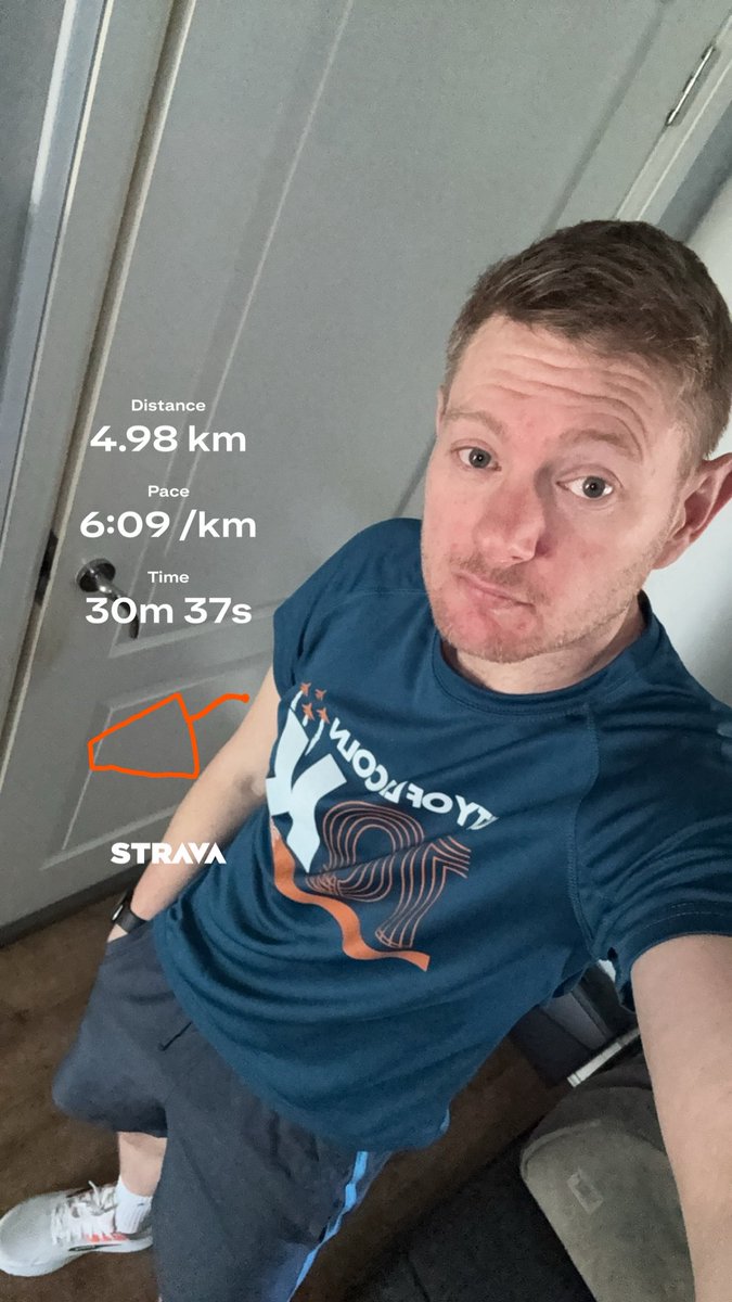 thenailmale2017's tweet image. So today I drew a tampon on Strava 💁‍♂️💁‍♂️ I am such an artist 😂😂 however the run was hard I didn’t wanna go out but knew I needed to 😬😬 #runninglife #strava #runner #painistemporarystravaisforever