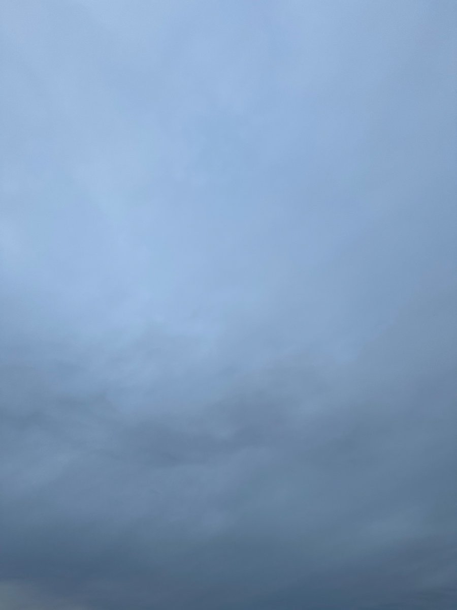 おはようございます☁️