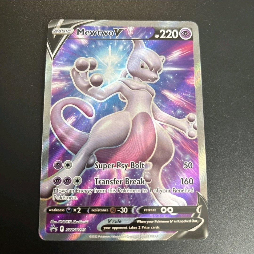 xxstevexx84's tweet image. Absolutely love this card! So under priced as well 😍

#pokemon #mewtwo