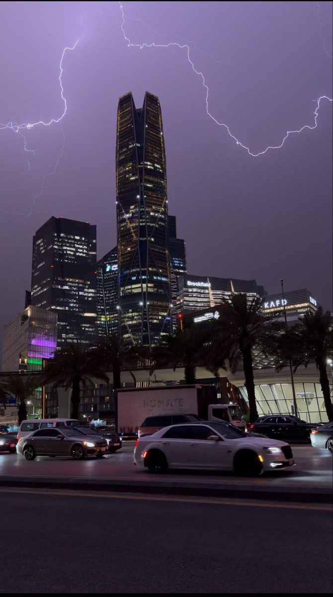 سلطان tweet media