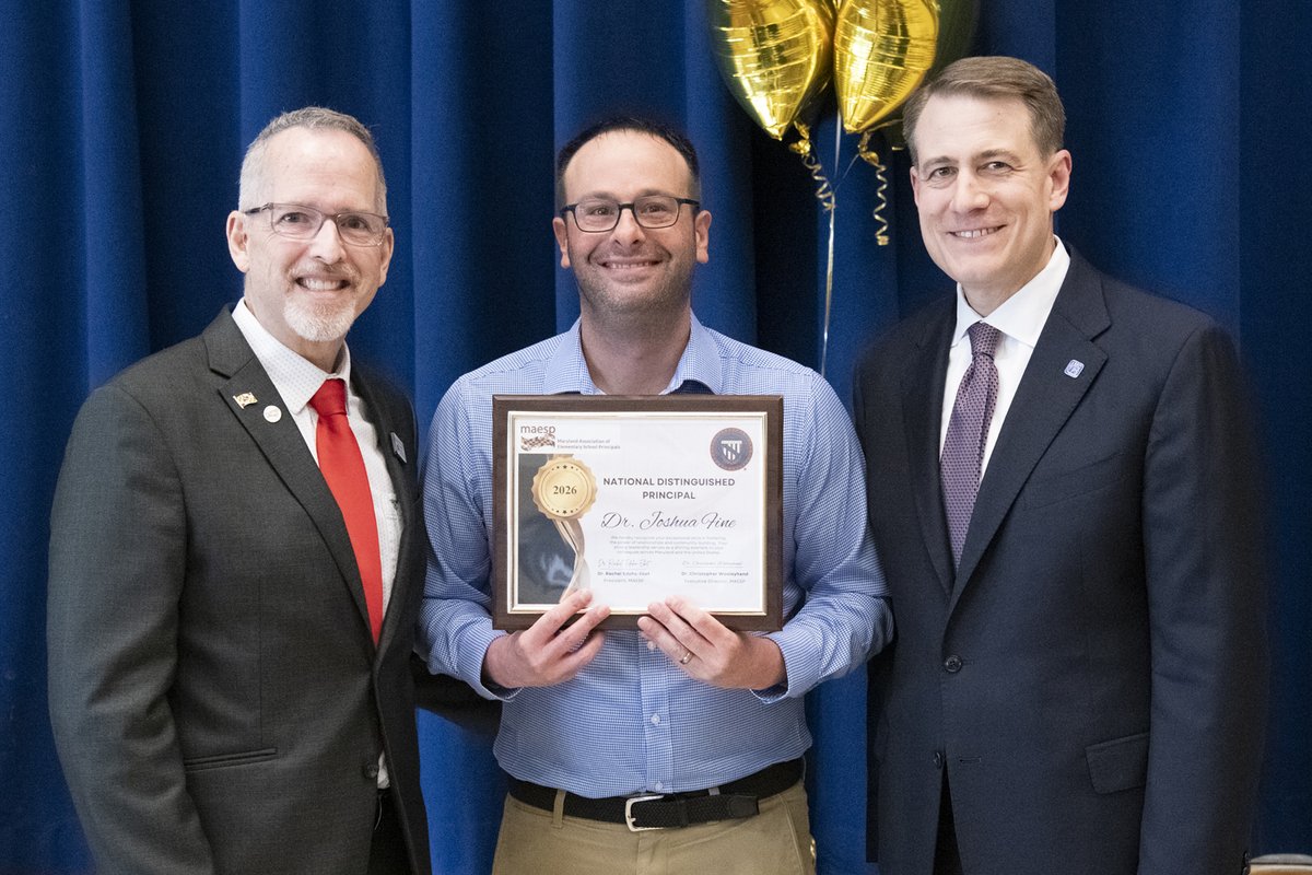Flower Hill’s Fine Named National Distinguished Principal of the Year. 

@ModeratelyMOCO
mocofeed.com/flower-hills-f…