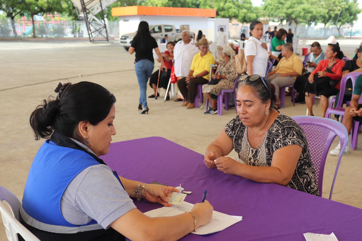 Corporación Eléctrica del Ecuador tweet media