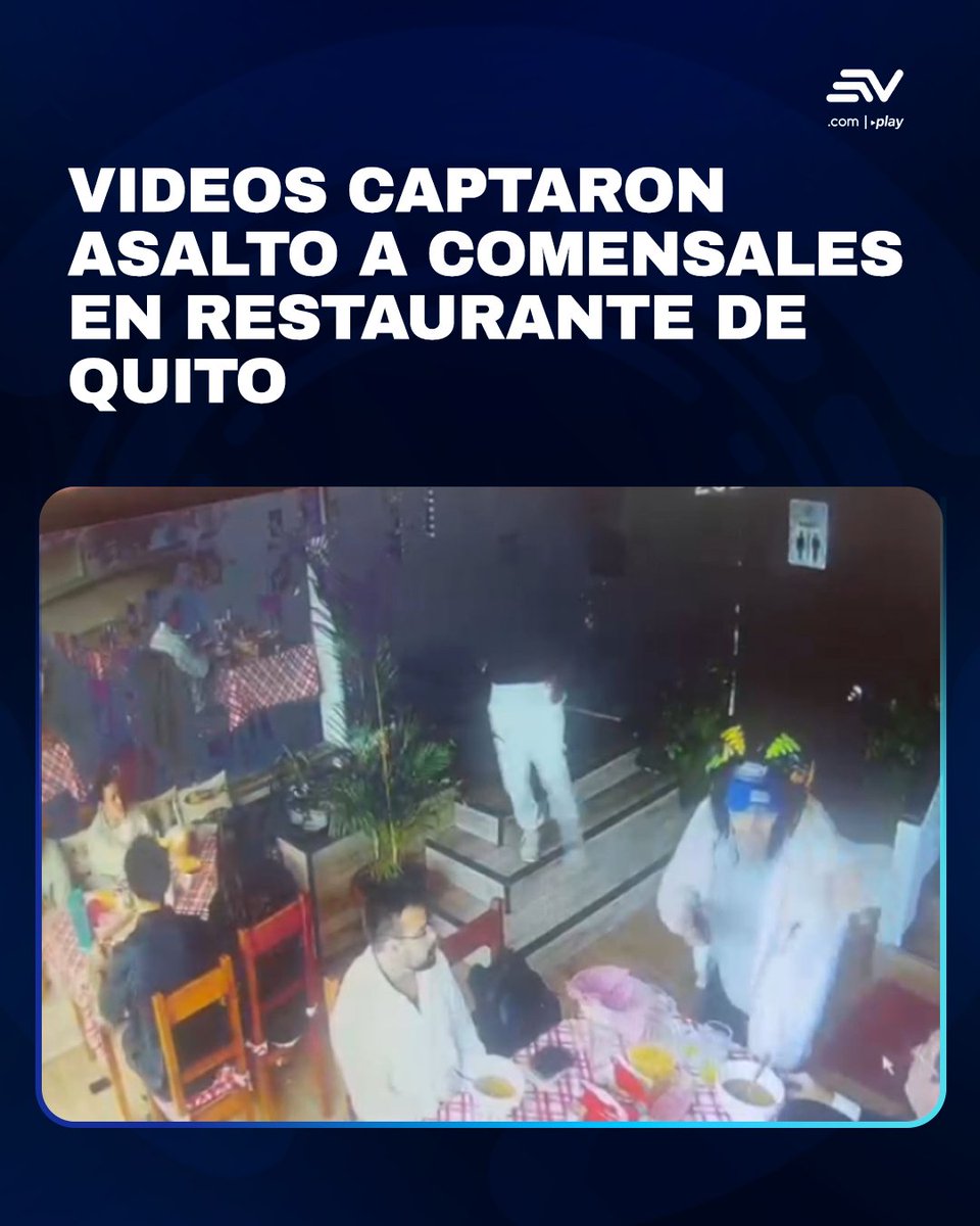 EcuavisaInforma's tweet image. 📢 Dos sujetos armados asaltaron a los comensales de un restaurante en el norte de #Quito. Según los registros del video, el hecho ocurrió pasadas las 14:00 del miércoles 22 de abril. 👉 bit.ly/4sSDAB8