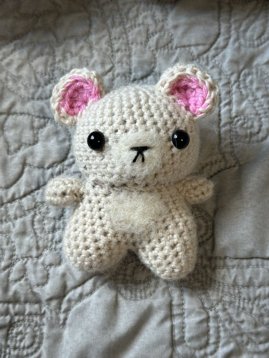 caroline🐦‍⬛ tweet media