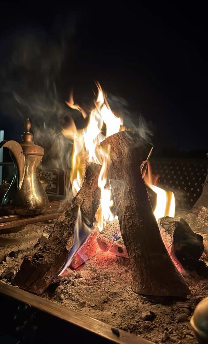 -

-

-

لا تقول أبشر بعزّك والعرب مجتمعة !
يوم جيتك مالقيت اللّي ولا بنت اللّي ..  

فزعتك مثل الرسايل في نهار الجمعة ،
بعضهم لو كان يرسل مايقوم يصلي ..

رُفعت الجلسة 🤎 

#فضفضة_مشاعر