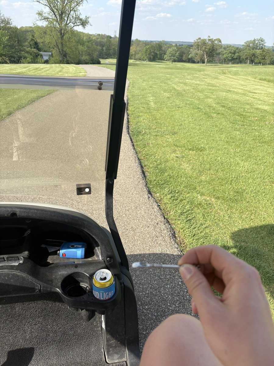 Robert “Tits” Freshman tweet media